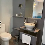 De Paris Отель