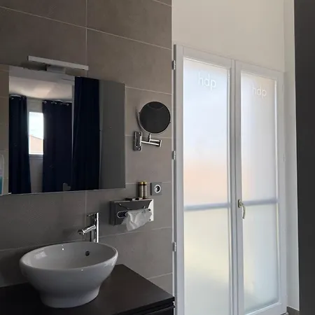 Hotel De Paris 3*
