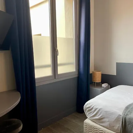 De Paris 3*
