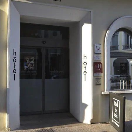 De Paris Hotel 3*