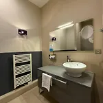De Paris 3*
