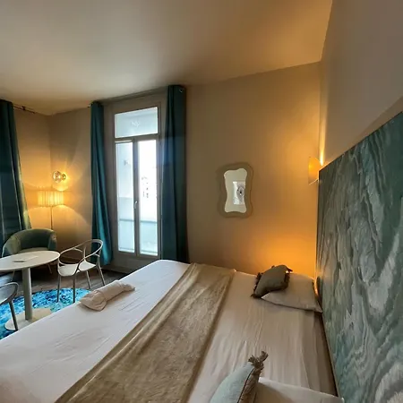 De Paris Hotel