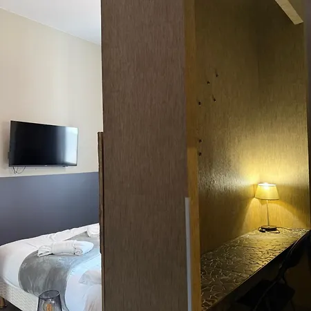 De Paris 3*