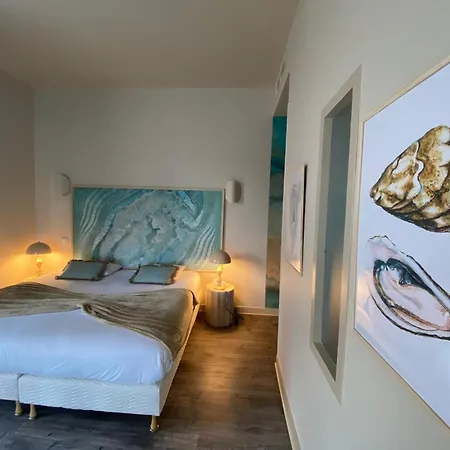 Otel De Paris