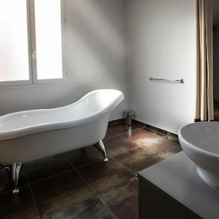 De Paris Otel 3*