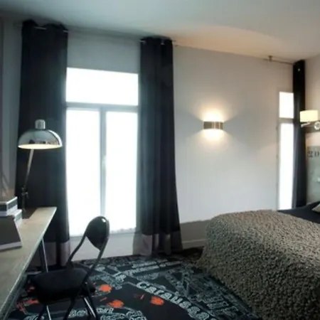 Otel De Paris