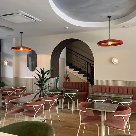 De Paris Otel