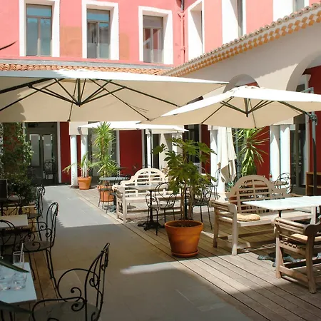 De Paris Hotel