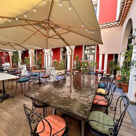 De Paris Otel 3*