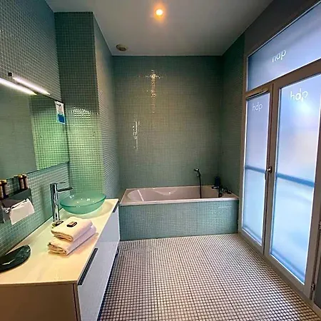 De Paris Hotel 3*