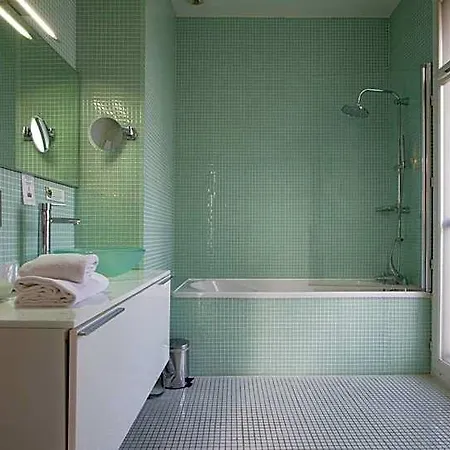 De Paris Hotel